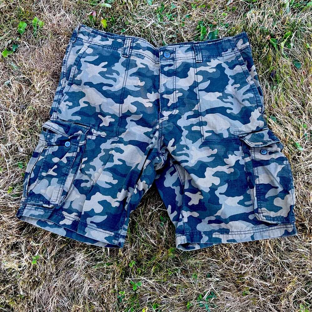 Camouflage shorts, never worn